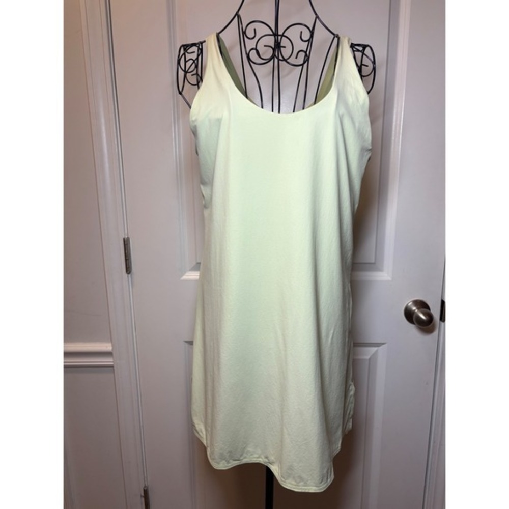 Outdoor Voices Pale‎ Lime Athletic Dress w/ Built-in Shorts - Large